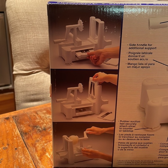 Pro-Slice 4 piece Slice and Garnish Machine - Picture 4 of 5